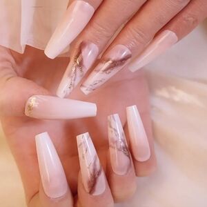 24 Pieces Fake Press On Nails